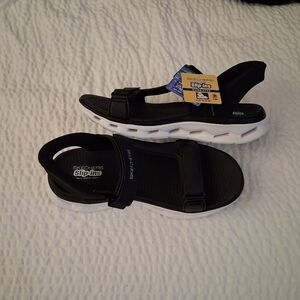 Skechers Sandles Hands Free Slip-ins NWT Size 11